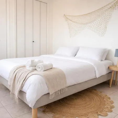 Apartman Moderne Pour 4 Personnes - Proche Gare